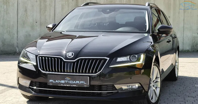 Skoda Superb cena 59900 przebieg: 246982, rok produkcji 2016 z Przeworsk małe 742